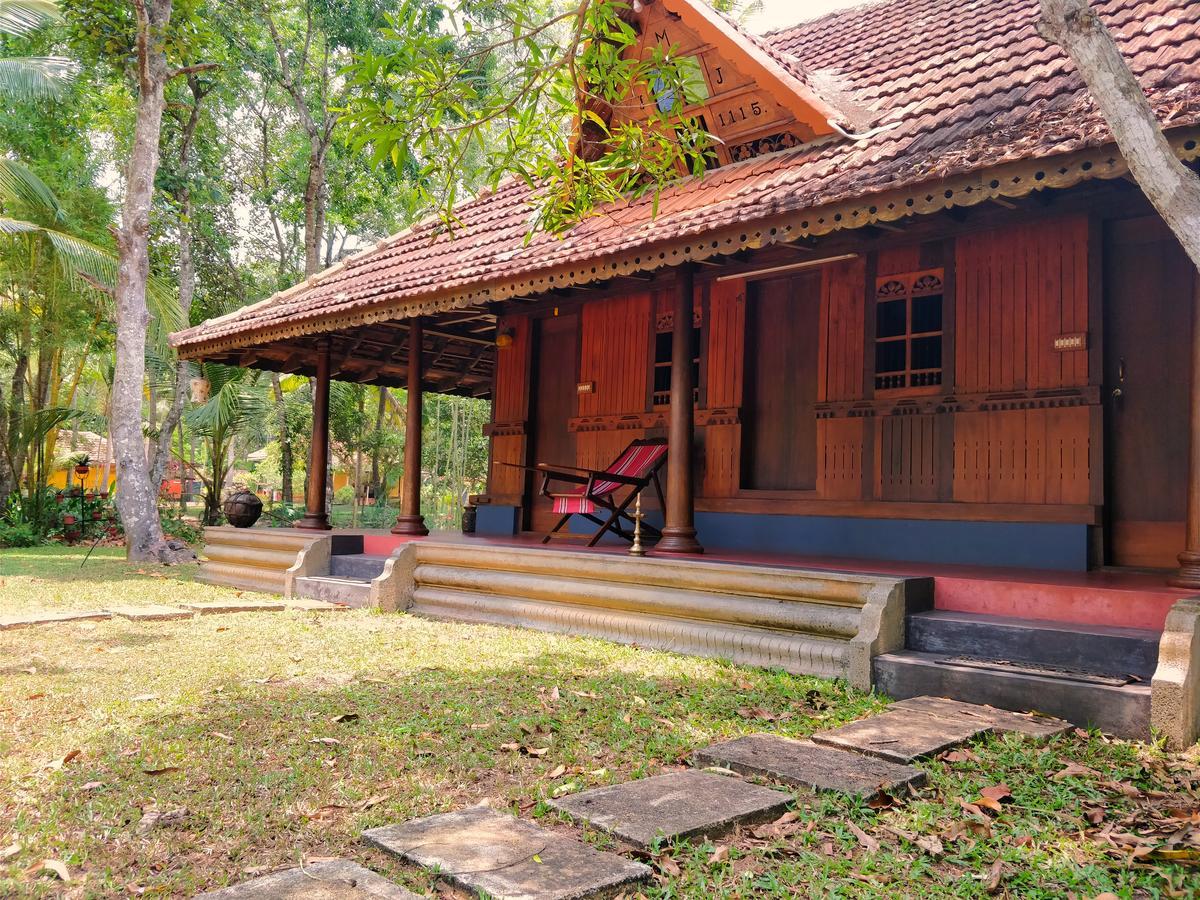 Palathra Heritage Mararikulam Luaran gambar
